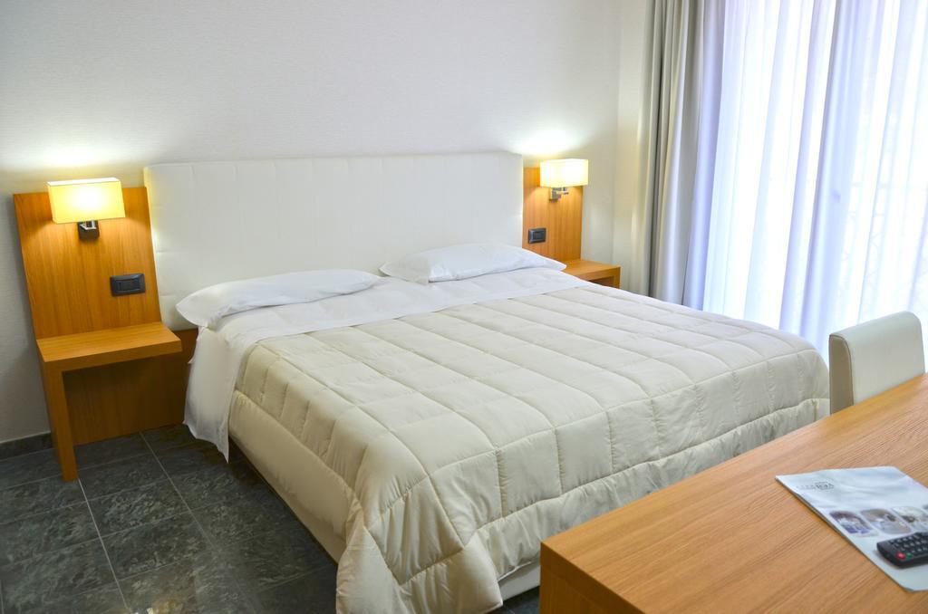 Vea Resort Hotel Mercato San Severino Pokoj fotografie